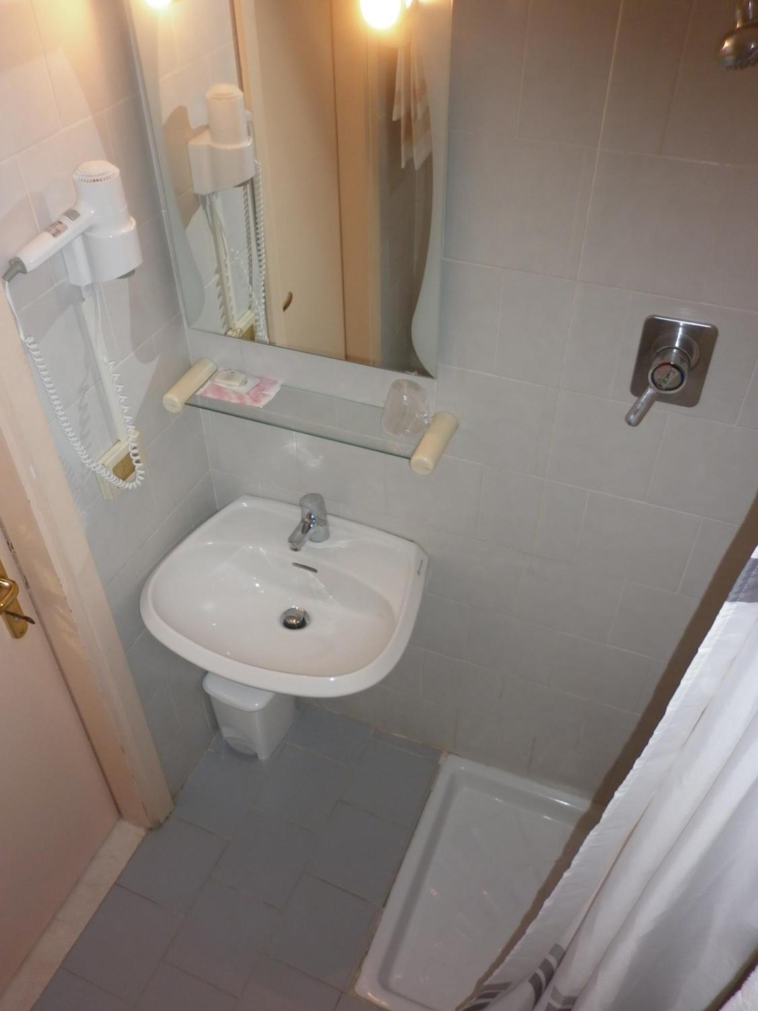 Hotel San Donnino Fidenza Rum bild